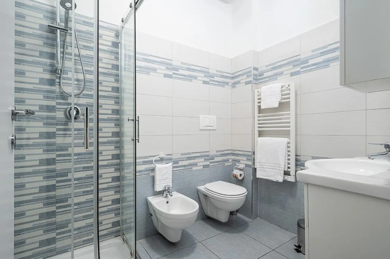 Appartement Hemeras Boutique Homes - Design Flat Near Metro Station Milaan