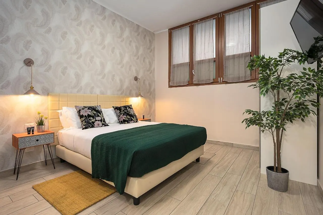 Modern 3 bedrooms apartment near Porta Romana location